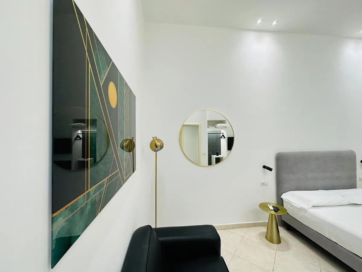 Garibaldi 118 Luxury Apartment Naples Italy