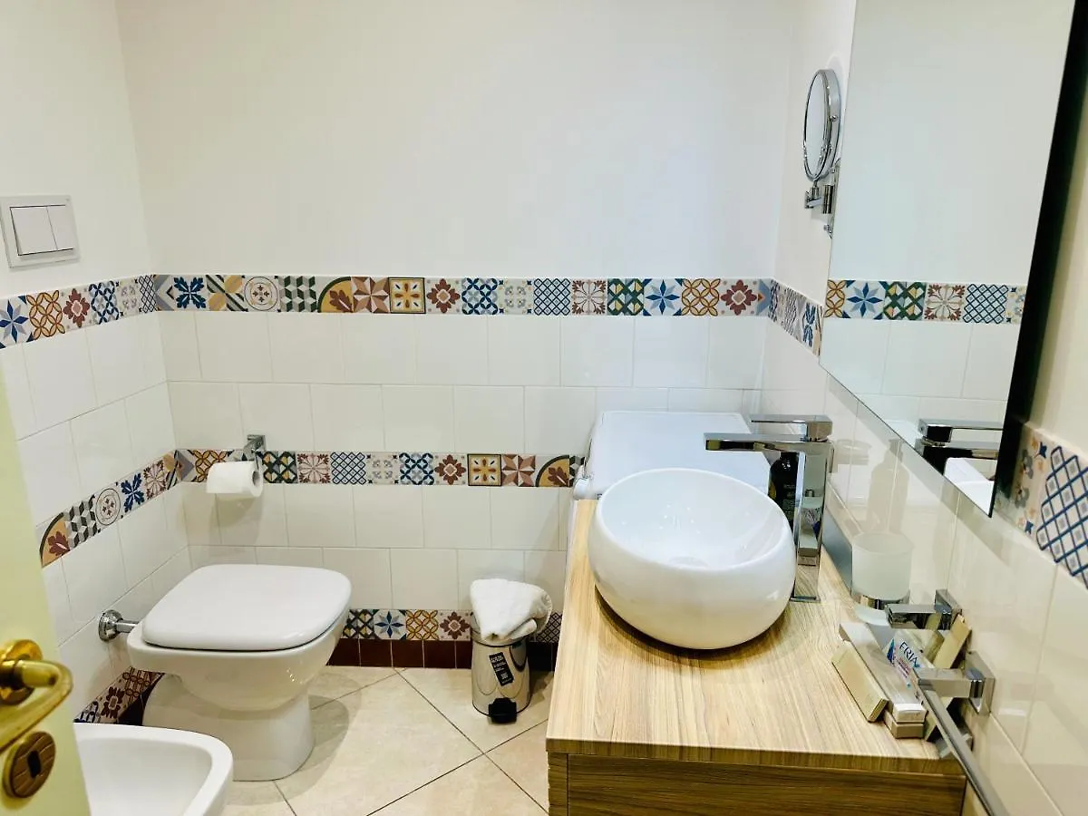 Garibaldi 118 Luxury Apartment Naples